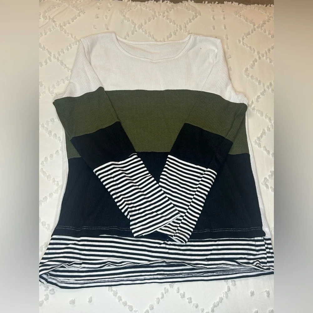 2 SHEIN Colorblock Striped Blouse - Picture 2 of 2
